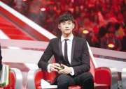 見(jiàn)“叫獸”金秀賢有多難：身份證+工作證+識(shí)別腕帶 （組圖）